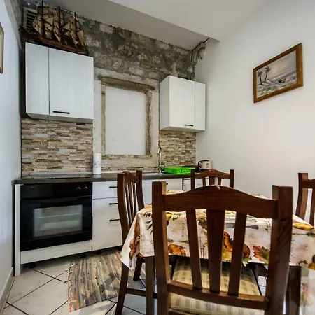 Anamarija Apartment Mokosica